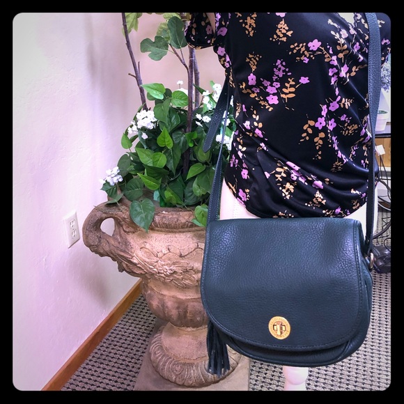 NWOT Isaac Mizrahi crossbody bag